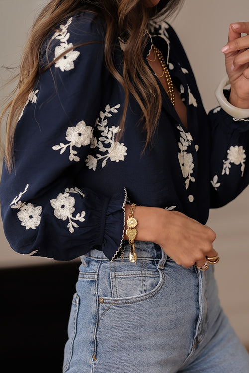 Easygoing Polished Floral Embroidery Top