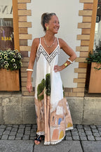 Wondrous Muse V-Neck Printed Maxi Dress