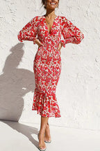 Stay Close Floral Print Smocked Midi Dress