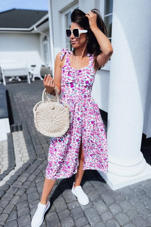 How I Feel Floral Print Midi Dress