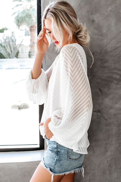 Polished Frills Balloon Sleeve Lace Top