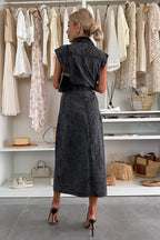 Own The Trend Denim Sleeveless Midi Dress